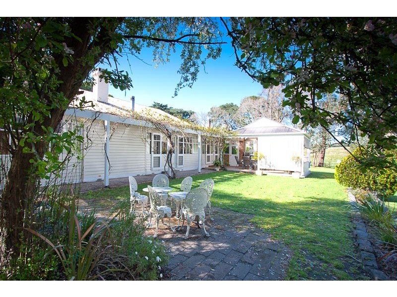 40 Couangalt Road, Gisborne South VIC 3437
