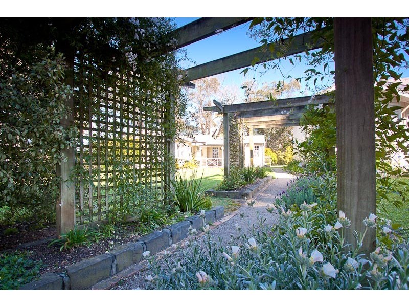 40 Couangalt Road, Gisborne South VIC 3437