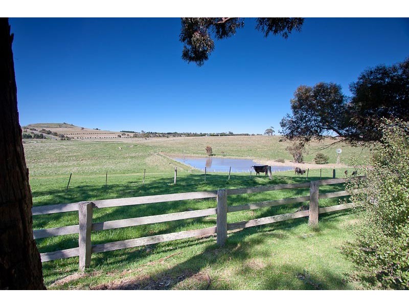 40 Couangalt Road, Gisborne South VIC 3437