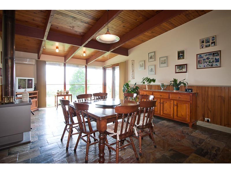 174 SHORT RD, Gisborne South VIC 3437