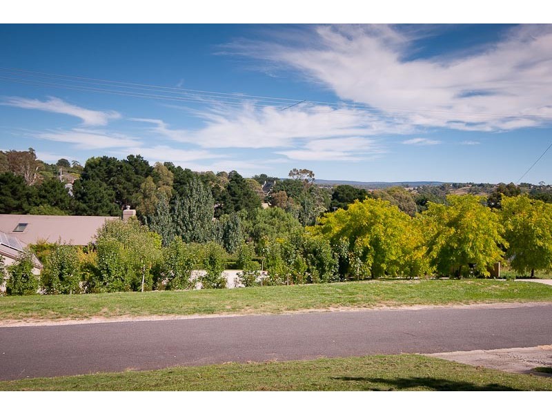 33 Calthorpe Street, Gisborne VIC 3437