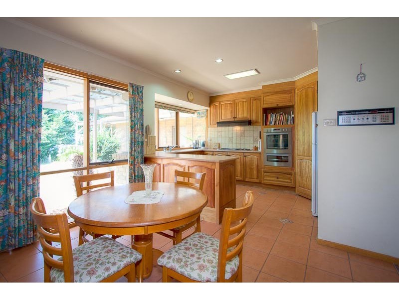 14 Skyline Drive, Gisborne VIC 3437