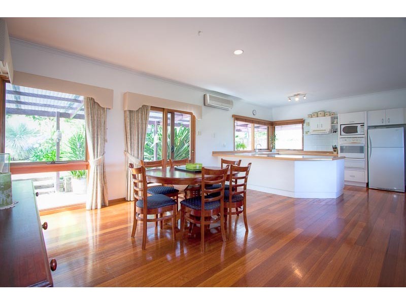 9 Carinya Drive, Gisborne VIC 3437