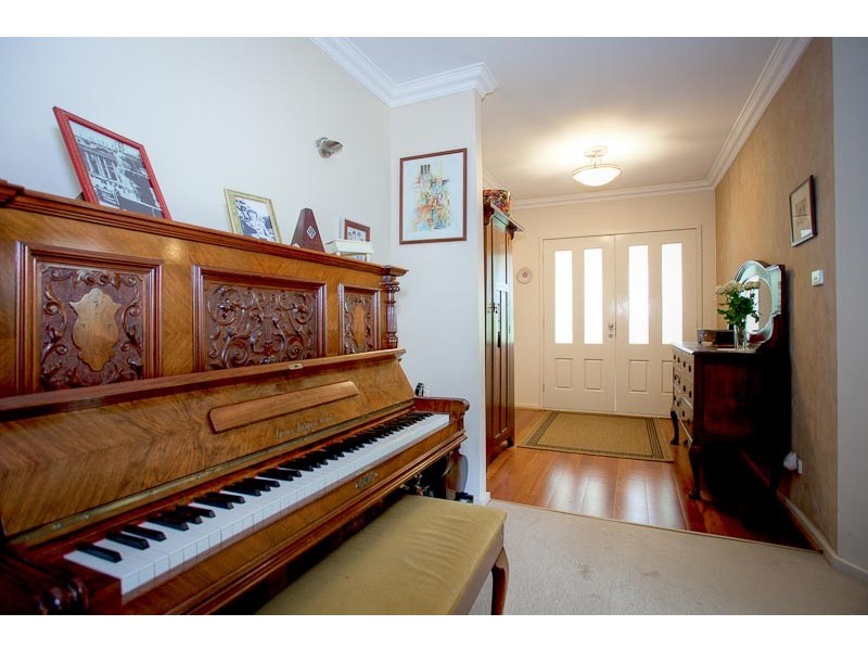45 Brougham Rd, Macedon VIC 3440