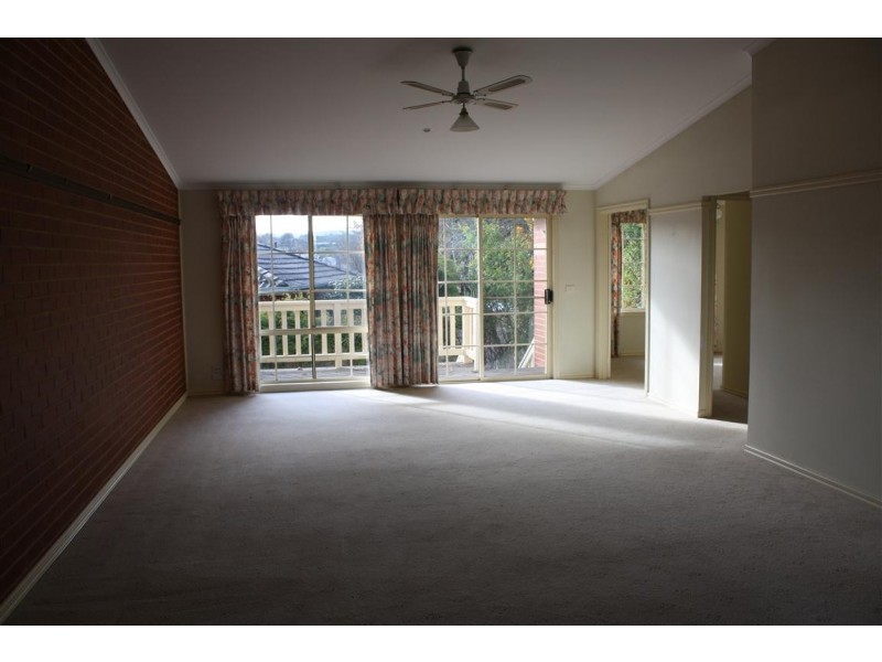 1/30 Prince Street, Gisborne VIC 3437