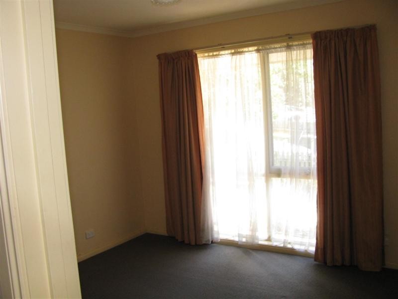 4/35 Prince Street, Gisborne VIC 3437