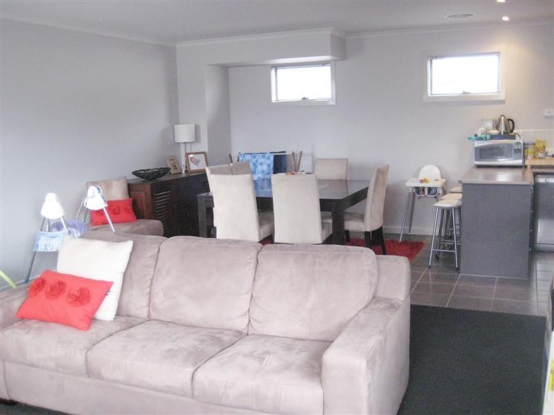 6/1-5 Rodney Street, Gisborne VIC 3437