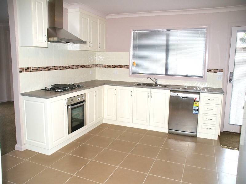 8 Keily Rd, Gisborne VIC 3437