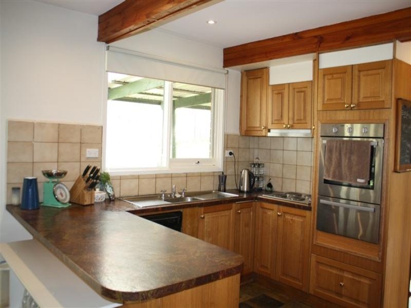 3 Scott Street, Macedon VIC 3440