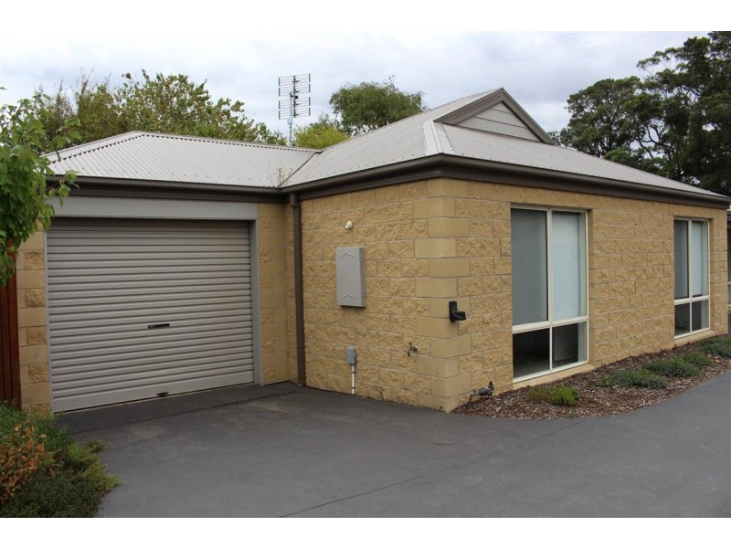 9/16 Corinella Road, Woodend VIC 3442