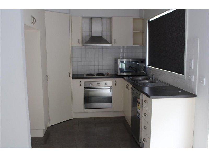 9/16 Corinella Road, Woodend VIC 3442