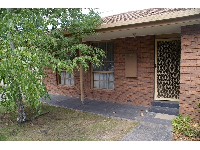 1/18 Fisher Street, Gisborne VIC 3437