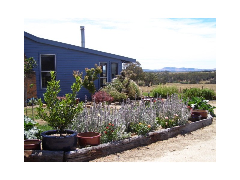 210 Dons Road, Newham VIC 3442