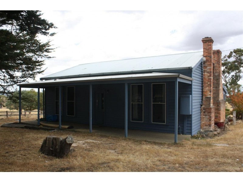 210 Dons Road, Newham VIC 3442