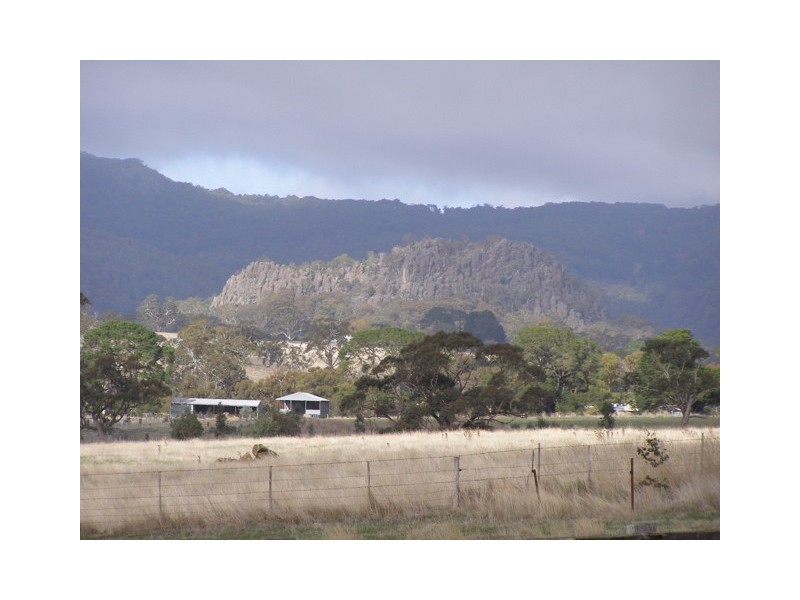 210 Dons Road, Newham VIC 3442