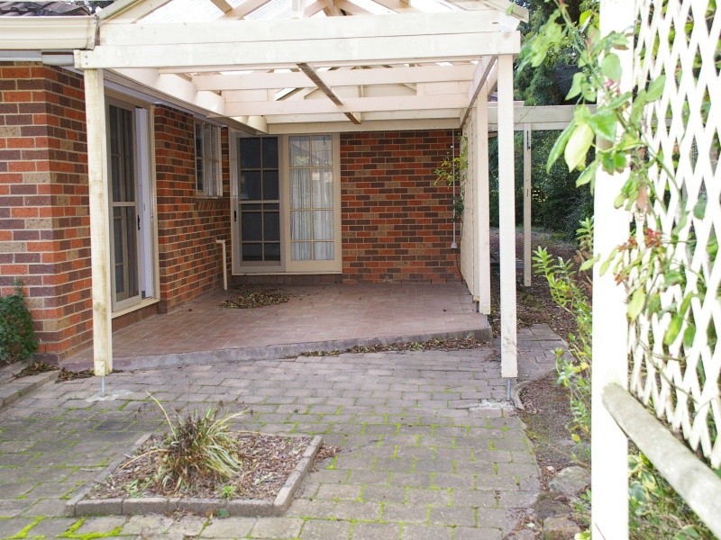 10 Waterfalls Road, Macedon VIC 3440