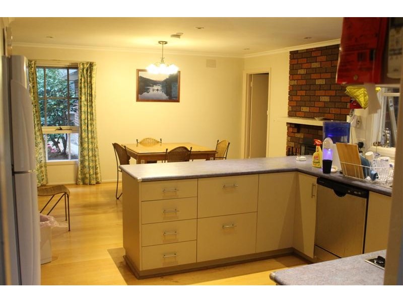 10 Waterfalls Road, Macedon VIC 3440