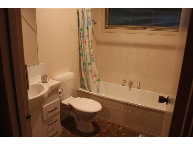 10 Waterfalls Road, Macedon VIC 3440