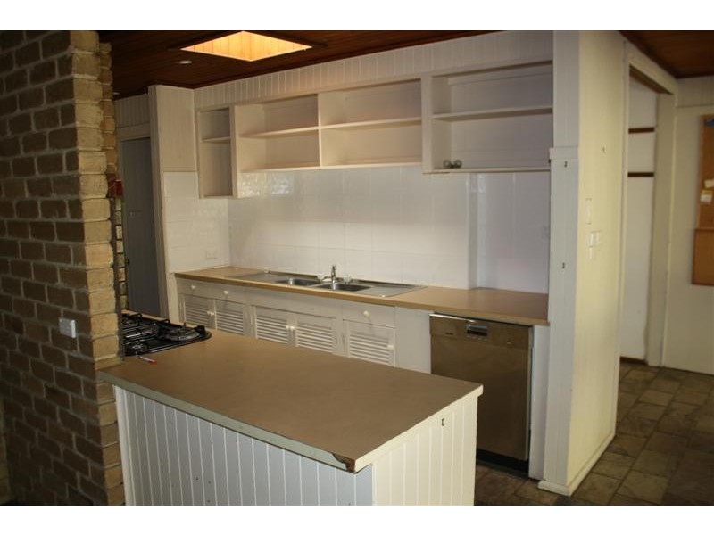 70 Hoburd Drive, Woodend VIC 3442