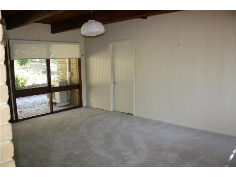 70 Hoburd Drive, Woodend VIC 3442