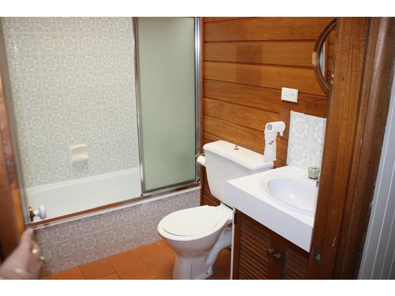 70 Hoburd Drive, Woodend VIC 3442