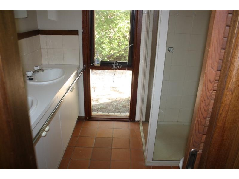 70 Hoburd Drive, Woodend VIC 3442