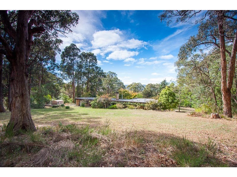70 Hoburd Drive, Woodend VIC 3442