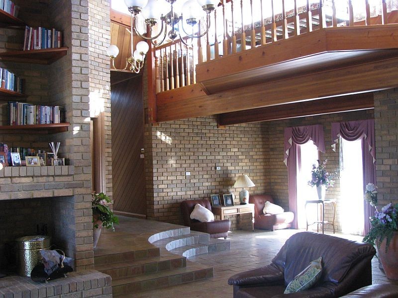 215 Panorama Drive, Gisborne VIC 3437