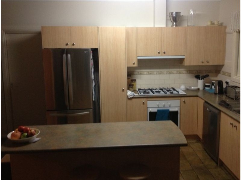 4/2-6 Melbourne Road, Gisborne VIC 3437