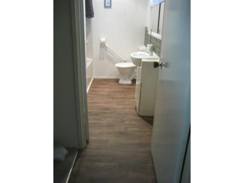 17 Grant Ave, Gisborne VIC 3437