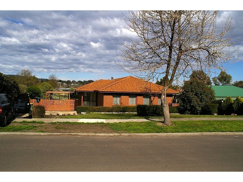 23 Frith Road, Gisborne VIC 3437