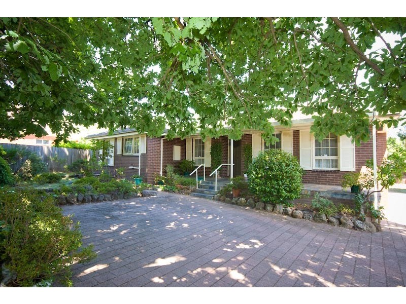 54 Brantome Street, Gisborne VIC 3437