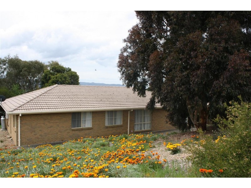 4 Wyralla Crescent, Gisborne VIC 3437
