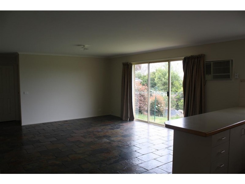 4 Wyralla Crescent, Gisborne VIC 3437