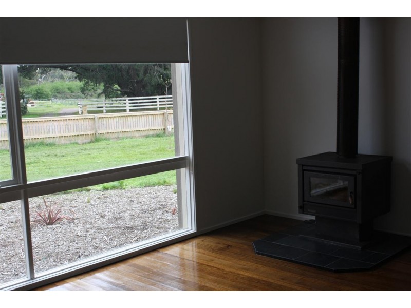 77 Racecourse Road, Riddells Creek VIC 3431