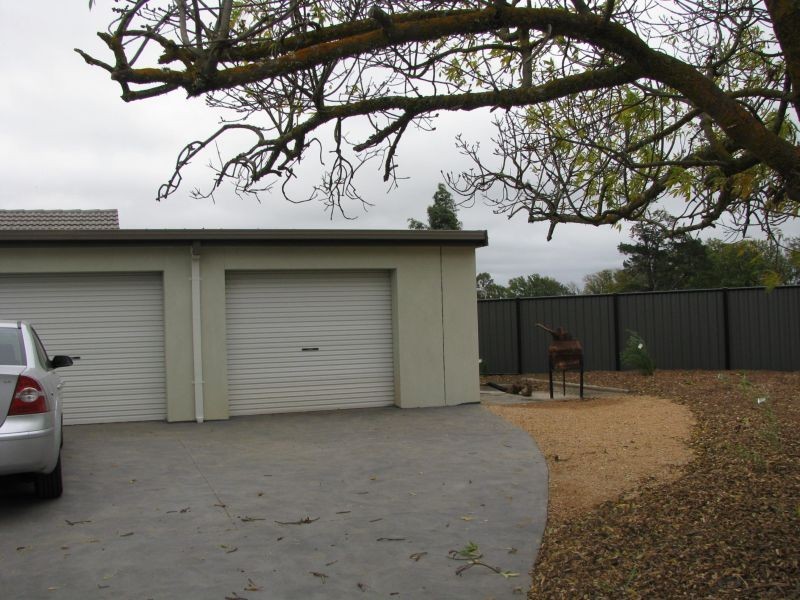 9 Fersfield Road, Gisborne VIC 3437