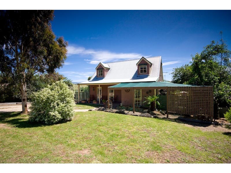 5 Melbourne Road, Gisborne VIC 3437