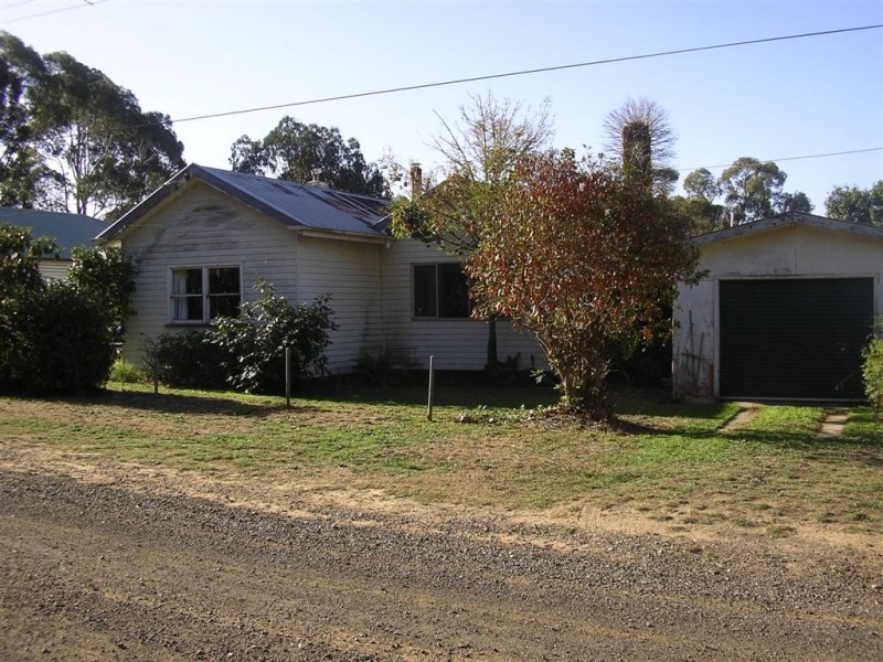 35 Bawden Road, Woodend VIC 3442