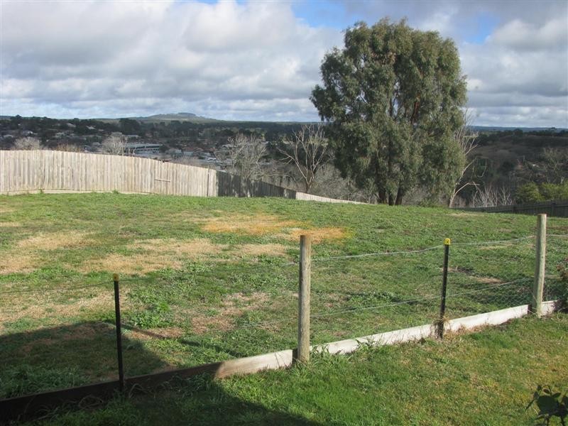 25 The Boulevard, Gisborne VIC 3437