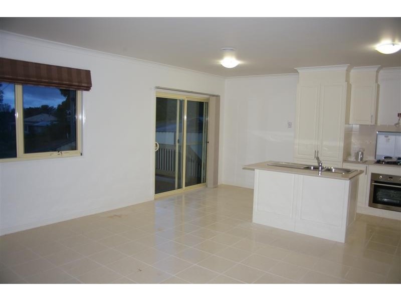 1/26 Stephen Street, Gisborne VIC 3437