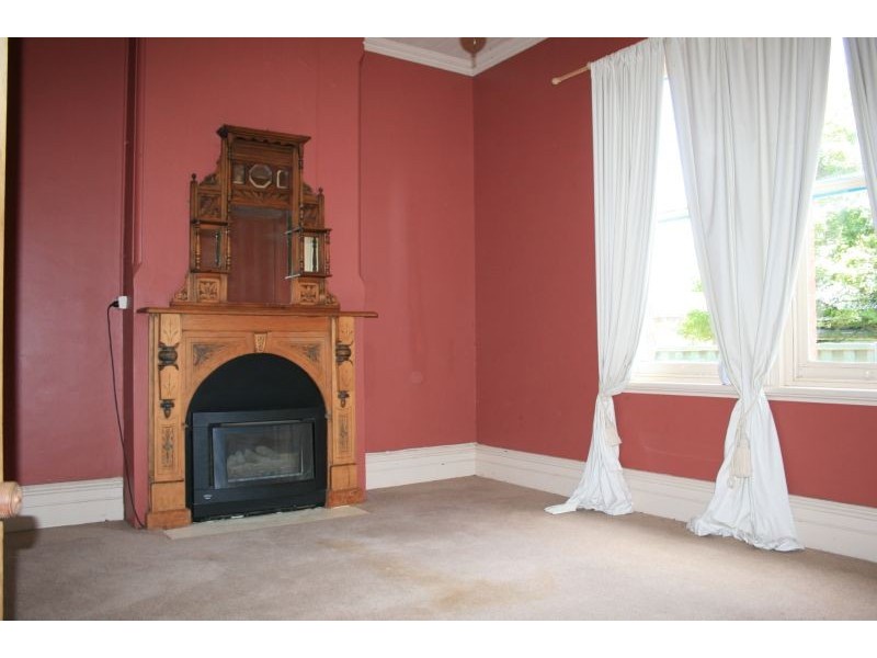 77 Piper Street, Kyneton VIC 3444