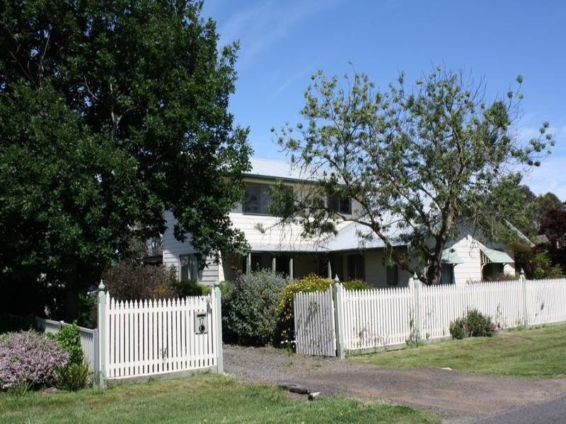 17 Richardson Street, Riddells Creek VIC 3431