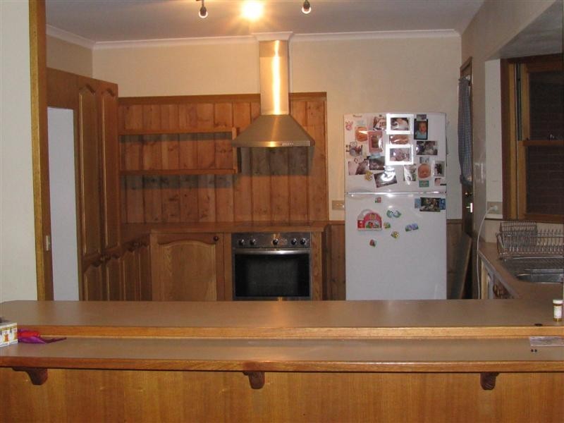 2 Curtis crt, Gisborne VIC 3437