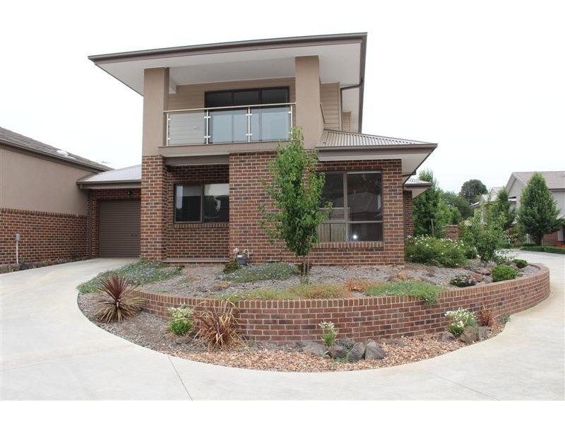 11/9 Rodney Street, Gisborne VIC 3437