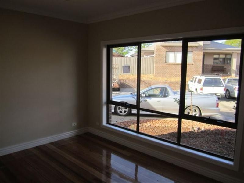 3/9 Rodney Street, Gisborne VIC 3437