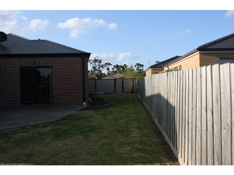 30 Sunnypark Close, Gisborne VIC 3437