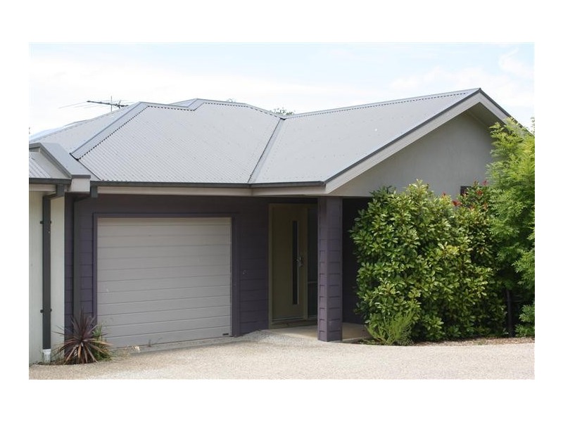 2/1-5 Rodney Street, Gisborne VIC 3437