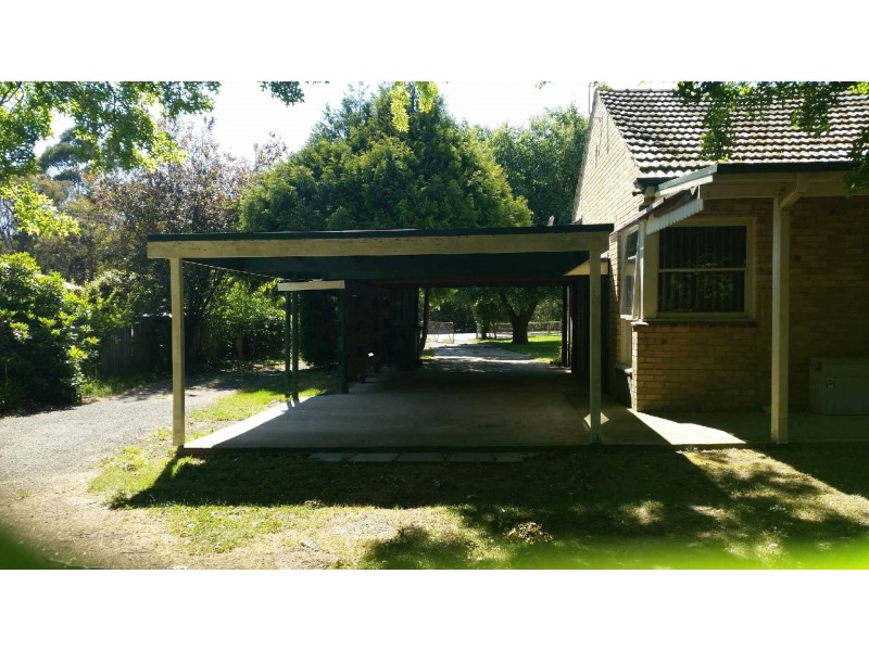 13 Old Lancefield Road, Woodend VIC 3442