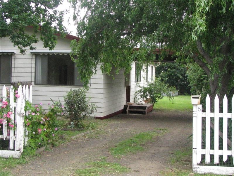 5  Mahoneys Road, Riddells Creek VIC 3431