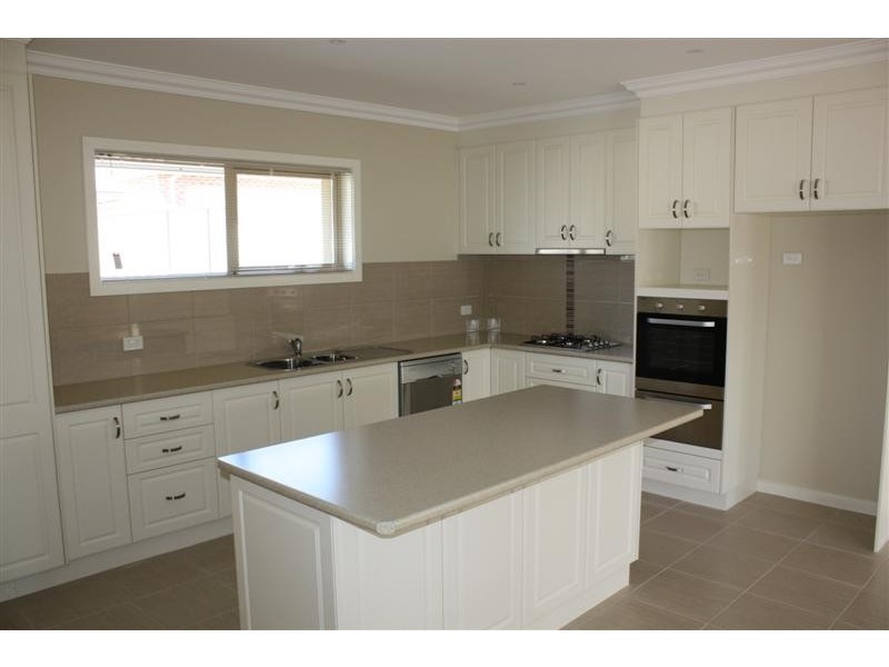8/48 – 50 Stephen Street, Gisborne VIC 3437